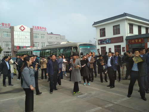 棋牌官网游戏
2019年全省医养结合示范创建推进会暨医养结合工作现场会 棋牌官网游戏
2019年全省医养结合示范创建推进会暨医养结合工作现场会